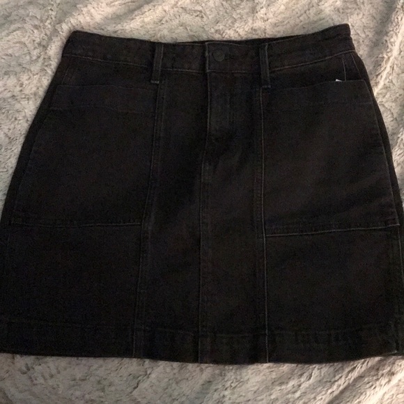Old Navy Black Denim Skirt - Picture 3 of 5